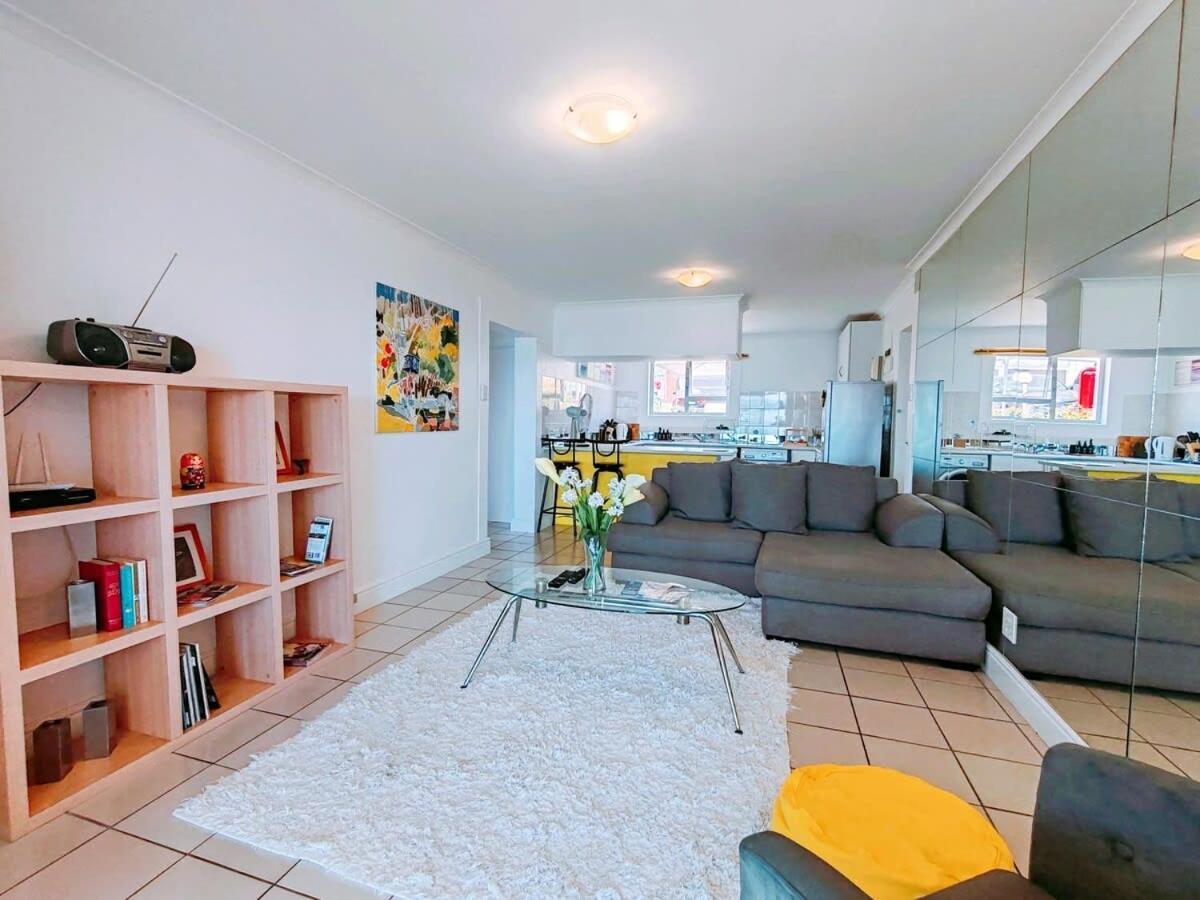 Bay Views Apartment ไซมอนส์ทาวน์ ภายนอก รูปภาพ
