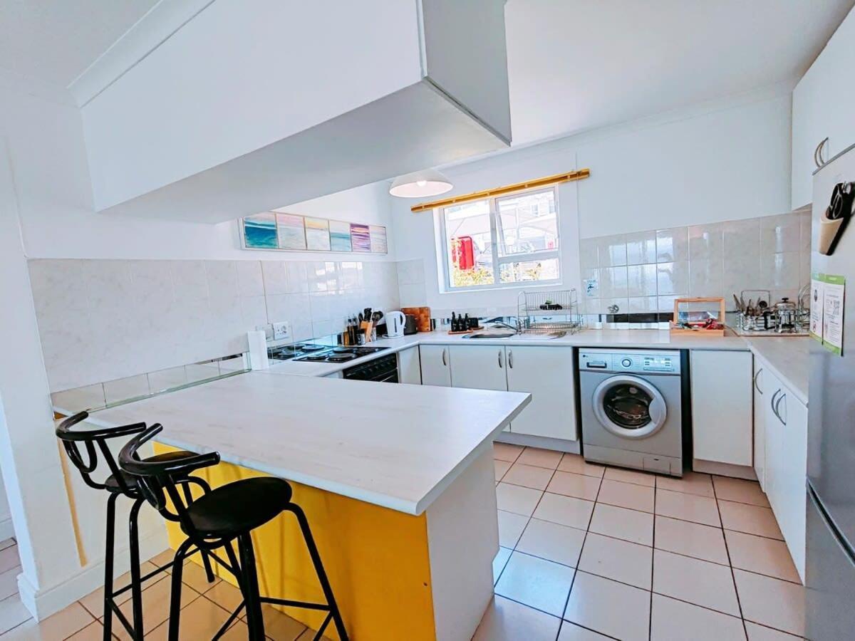 Bay Views Apartment ไซมอนส์ทาวน์ ภายนอก รูปภาพ