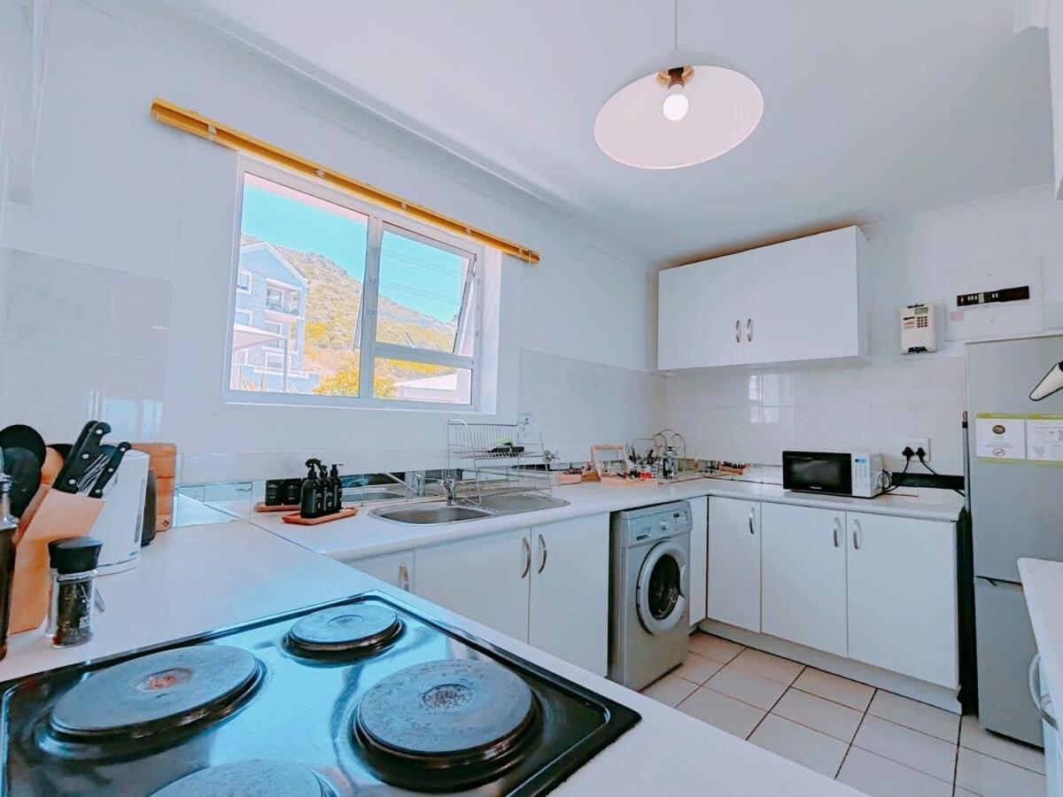 Bay Views Apartment ไซมอนส์ทาวน์ ภายนอก รูปภาพ