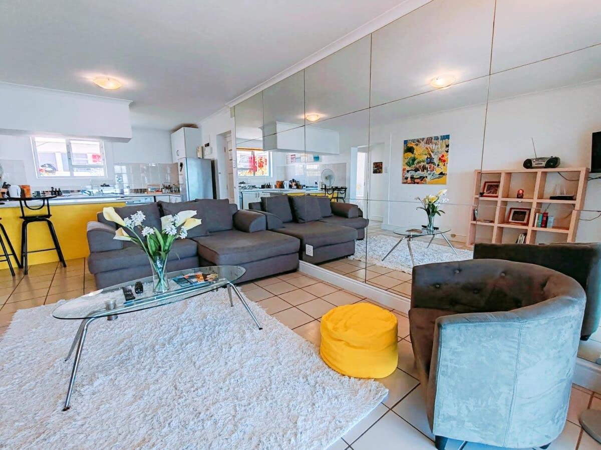 Bay Views Apartment ไซมอนส์ทาวน์ ภายนอก รูปภาพ